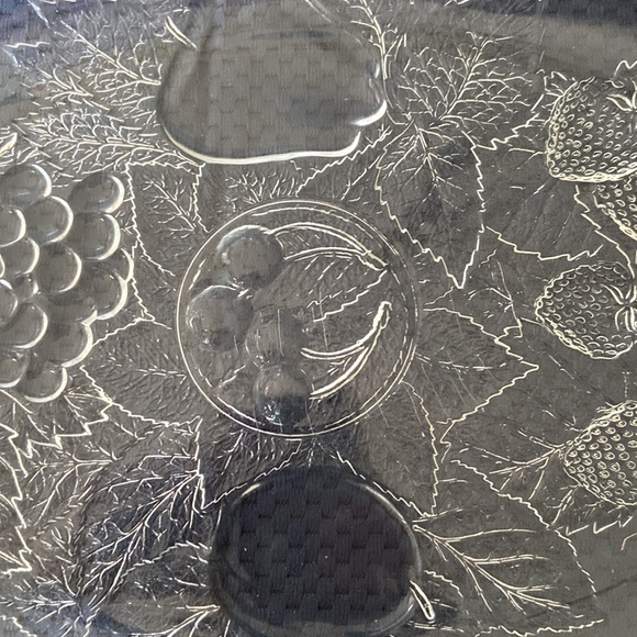 Vintage set of 2 Glass Server platters. Passion Fruit Pattern. Made in Turkey. - Picture 5 of 8